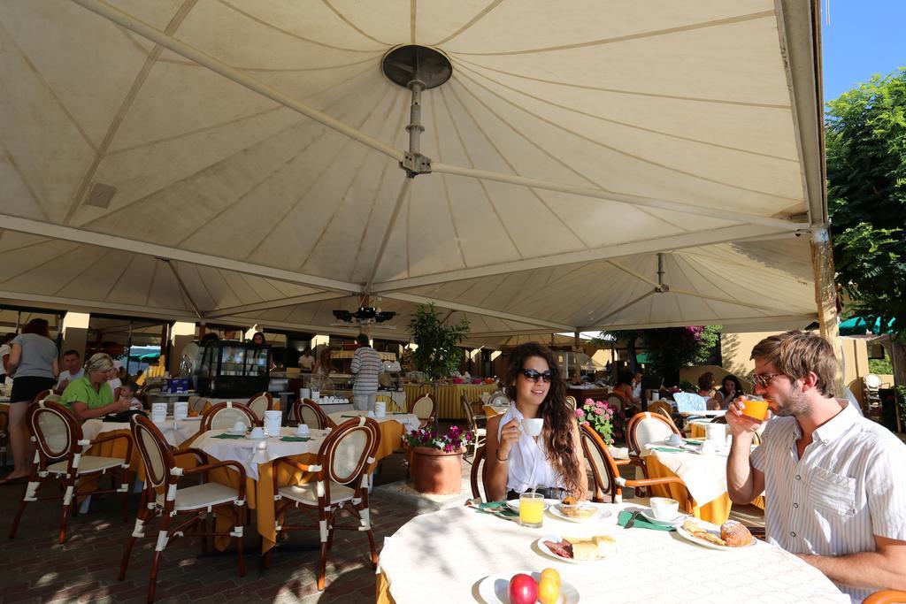 Hotel Le Acacie Capoliveri  Ngoại thất bức ảnh